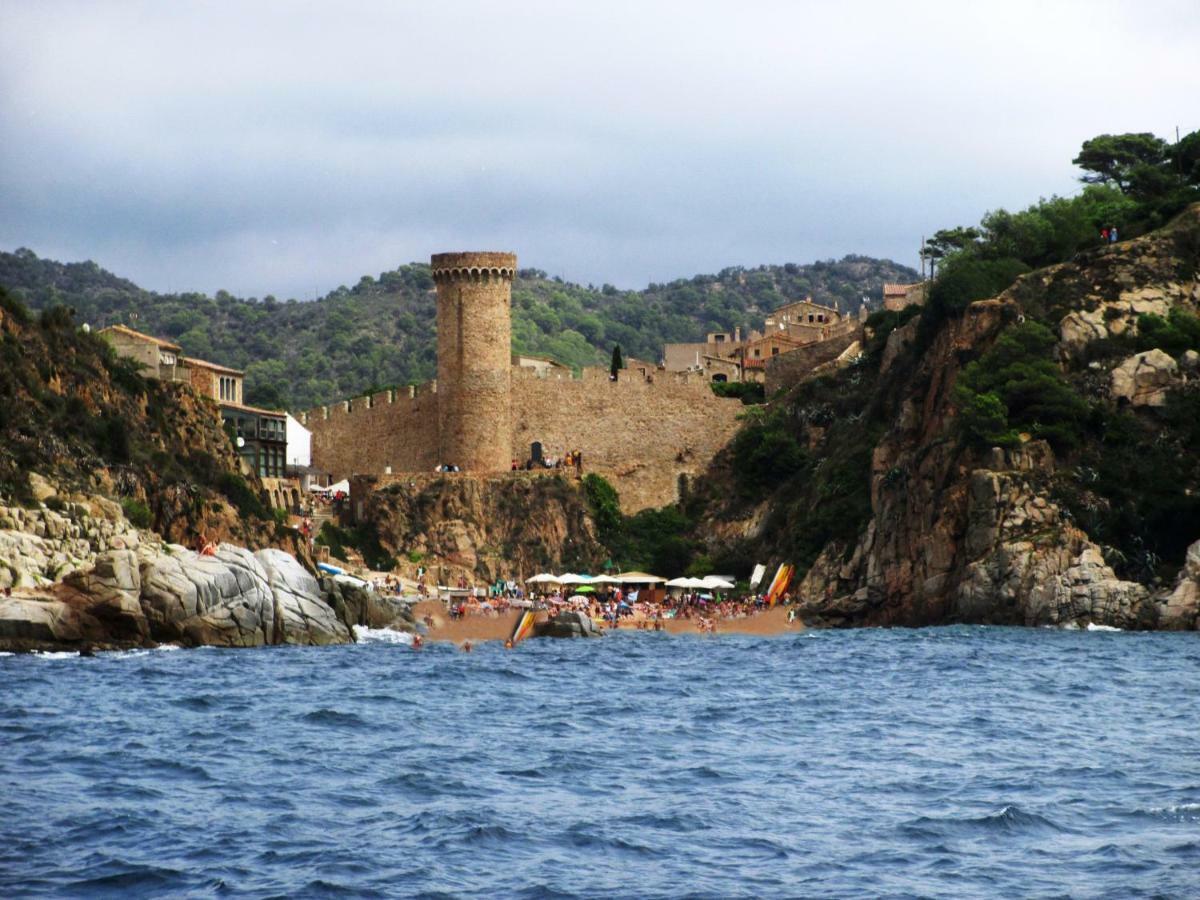 Apartamento Fanals Lloret de Mar Bagian luar foto