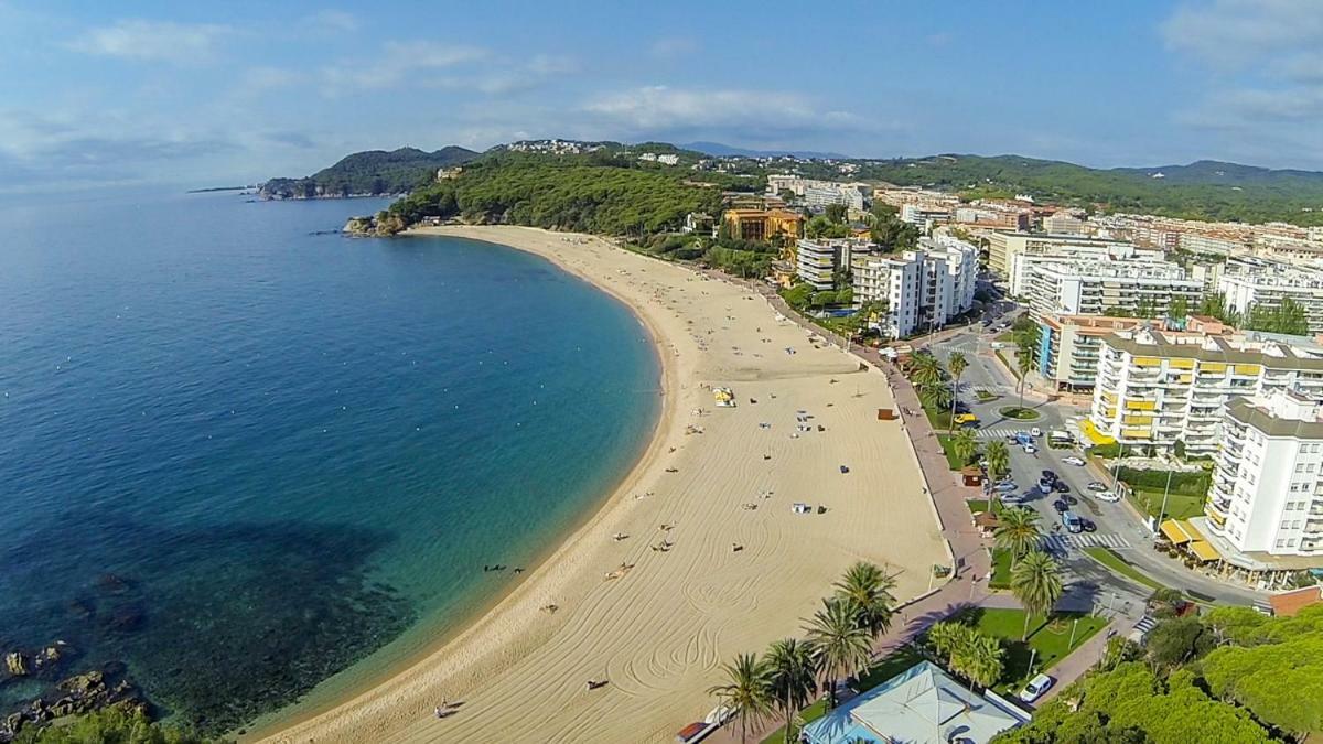 Apartamento Fanals Lloret de Mar Bagian luar foto
